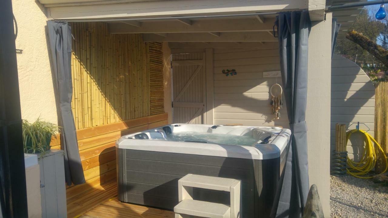 Gite Lapaz/Jacuzzi Prive/Piscine Draguignan Eksteriør bilde